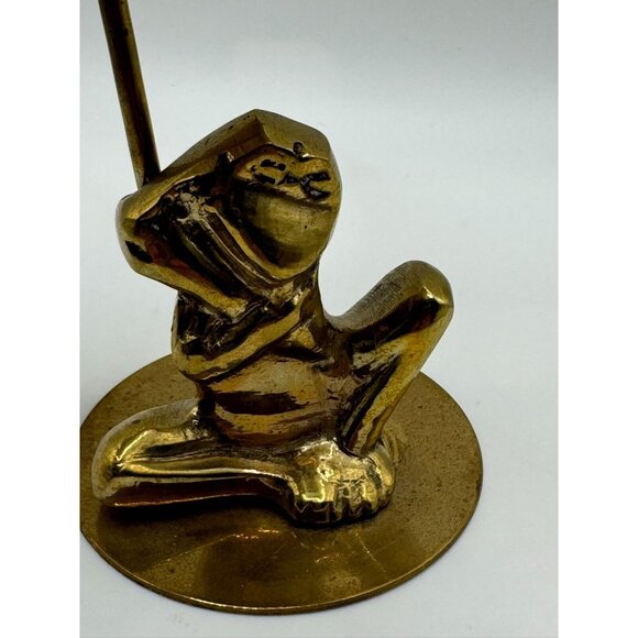 Vintage whimsical brass frog under umbrella made in India - Picture 3 of 5
